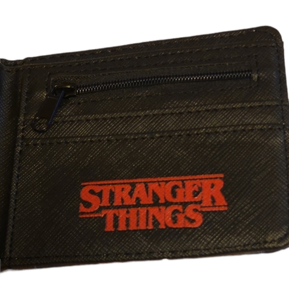 NWOT Stranger Things wallet w/characters - Picture 4 of 7